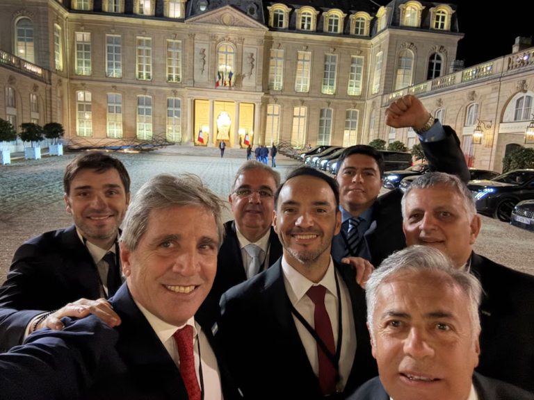 Reconfiguración Global y Finanzas: Las Claves del Mensaje de Luis Caputo en la “Argentina Week” de París